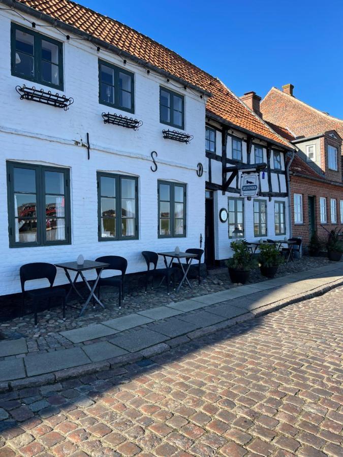 Restaurant Saelhunden Bed & Breakfast Ribe Exterior foto