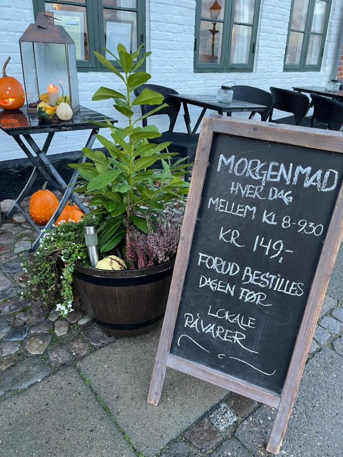 Restaurant Saelhunden Bed & Breakfast Ribe Exterior foto