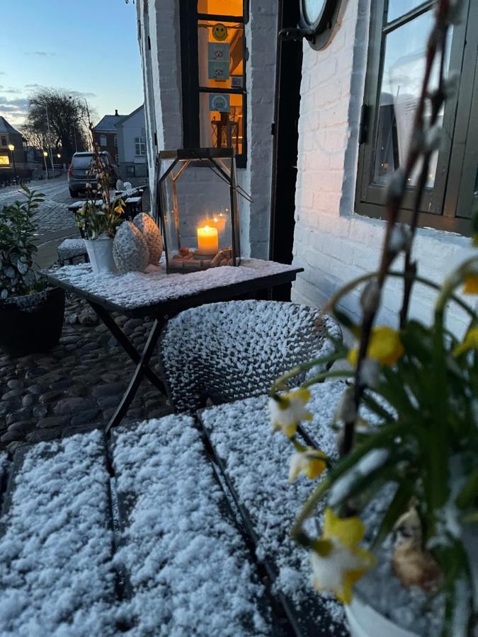 Restaurant Saelhunden Bed & Breakfast Ribe Exterior foto