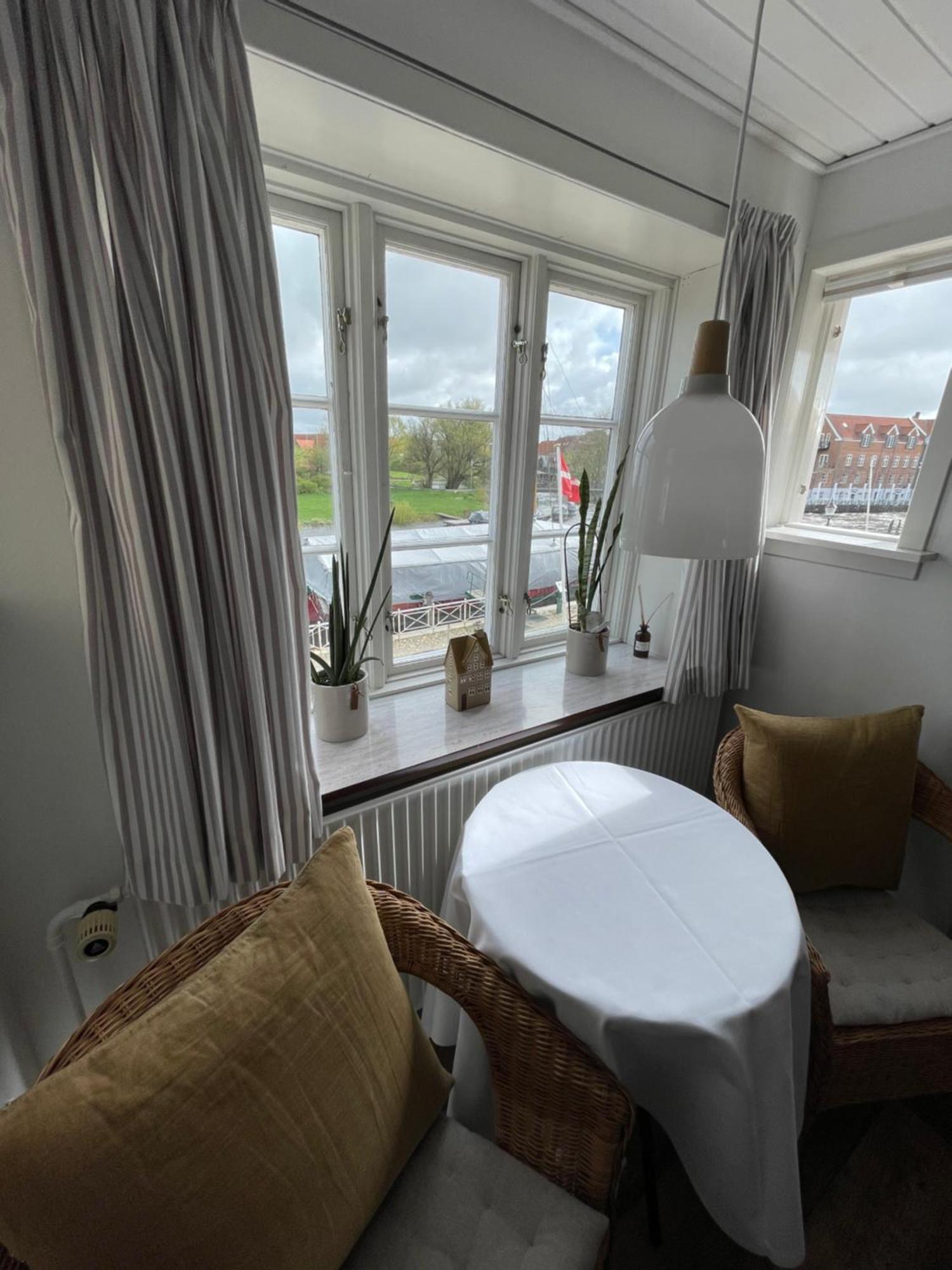 Restaurant Saelhunden Bed & Breakfast Ribe Exterior foto